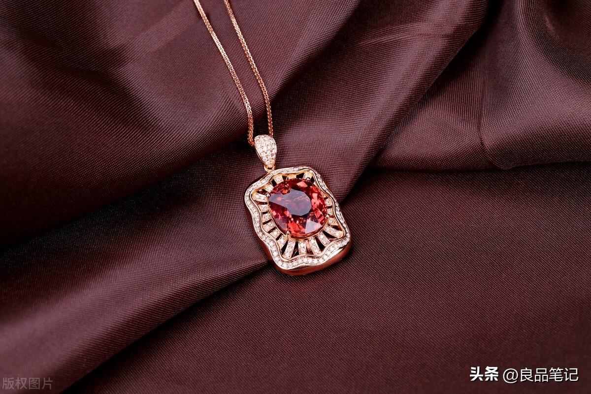 (s925)项链掉色了用什么方法可以修补,项链s925是什么意思 第1张 (s925)项链掉色了用什么方法可以修补,项链s925是什么意思 第1张