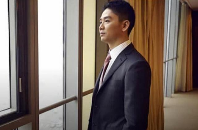 (京东老板是谁)“京东老板”刘强东:把女儿宠成公主,儿子却是他一生的痛 第1张 (京东老板是谁)“京东老板”刘强东:把女儿宠成公主,儿子却是他一生的痛 第1张