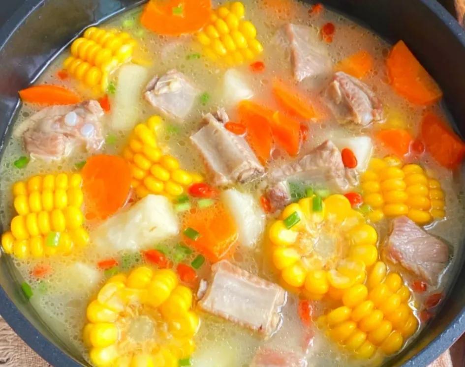 (重阳节吃什么传统食物)今天是重阳节，无论贫富，6种传统美食记得吃，寓意全家诸事皆顺  第4张