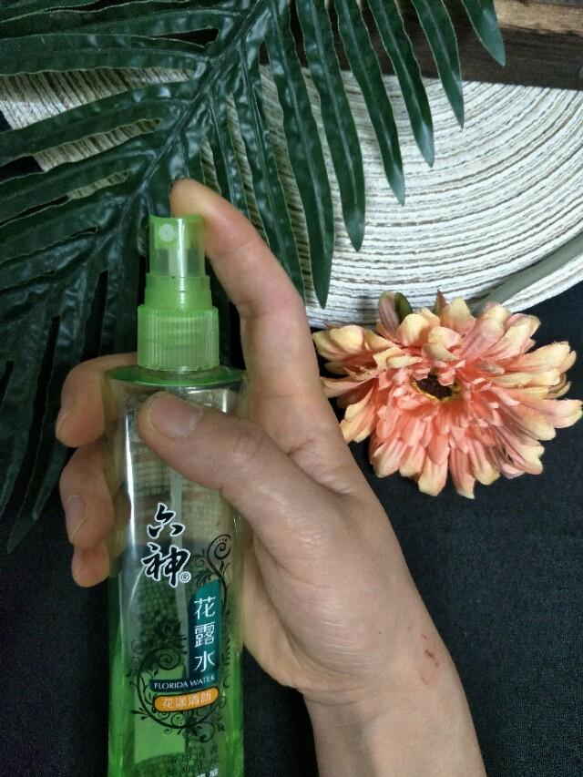 (胶水粘在手上怎样才能快速洗掉)502胶水最怕“它”,把手粘住了只需要这样"泡",就可以快速解除 第3张 (胶水粘在手上怎样才能快速洗掉)502胶水最怕“它”,把手粘住了只需要这样"泡",就可以快速解除 第3张